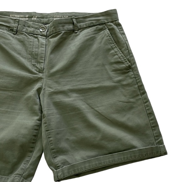 Gap Roll-Up Boyfriend Khaki Cotton Shorts, Size 8 - Picture 9 of 14